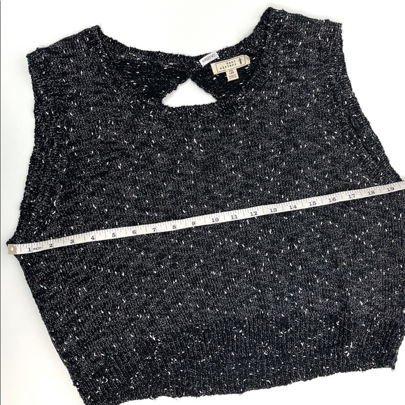 ๐ฏ2/$15๐ฏ KNOT SISTERS Knit Tank Open Back Black - Picture 2 of 9